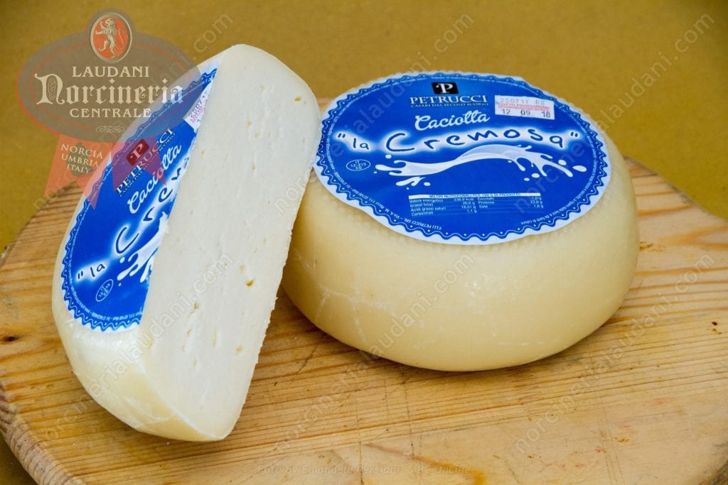 formaggio cremoso caciottina di mucca norcineria laudani_da_raw